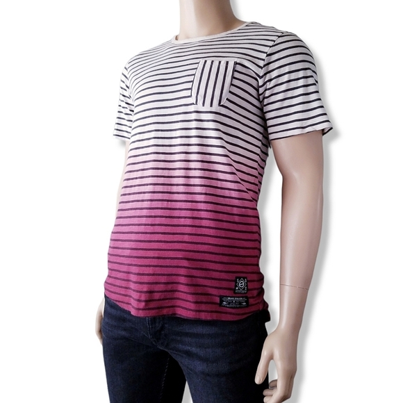 Square Zero White To Red Striped Ombre Pocket T-Shirt - Picture 3 of 8